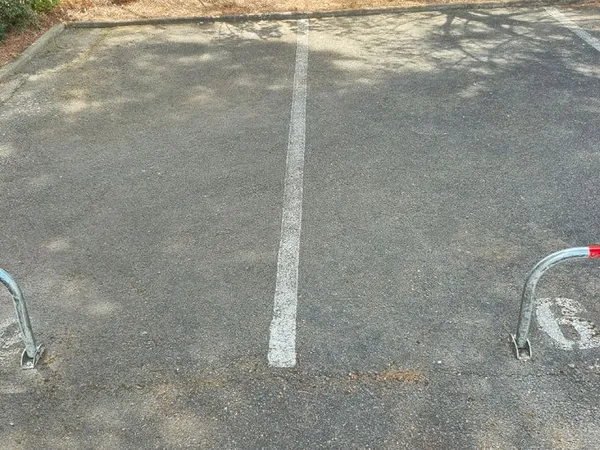 Places de parking à Seilh