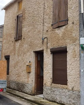Maison de bourg à fort potentiel 105 m² - Idéal investisseur ou premier achat - Ris (63)