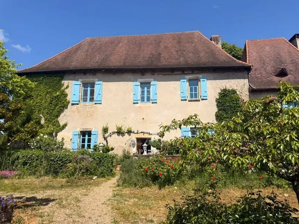 Villa 6 pièces 300 m²