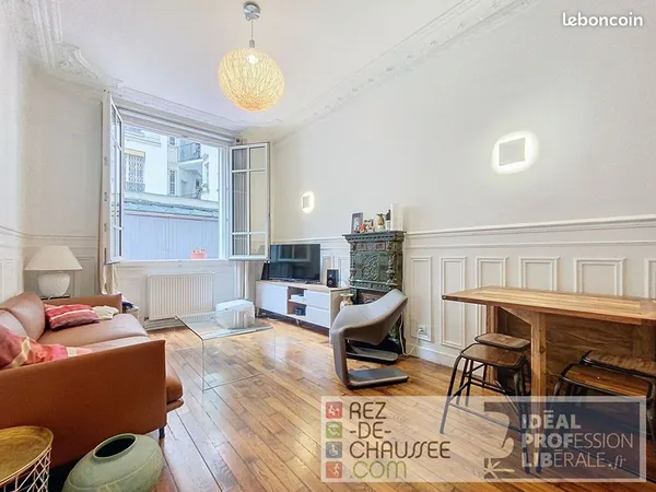 Bureaux 78 m² PARIS
