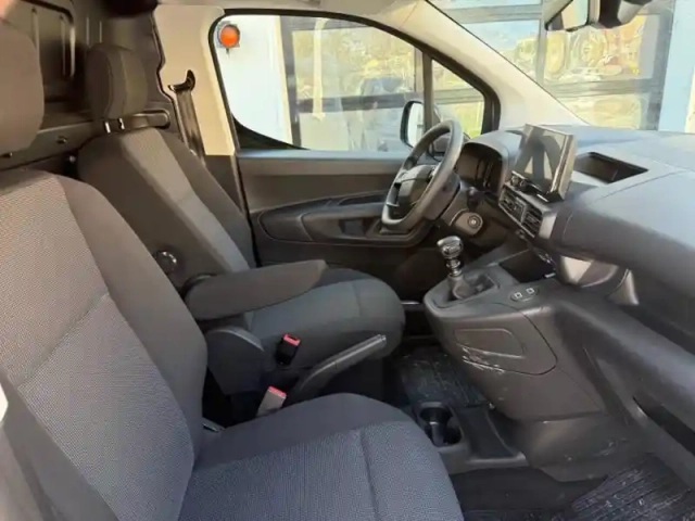 Toyota Proace city long 130 d-4d start mc24 — photo 6