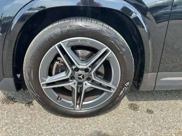 Mercedes Gla 200 d amg line — photo 9