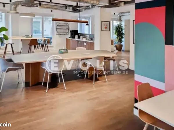 Bureau 1 740 m²