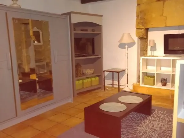Beau studio à louer dans centre ville