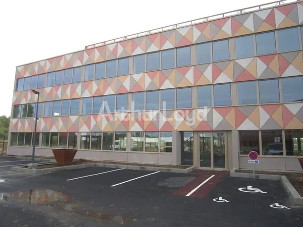 Bureau 2190 m²