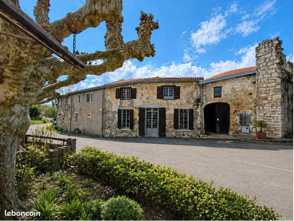 Sorde-L'Abbaye. Maison 490m² labellisée Fondation du Patrimoine