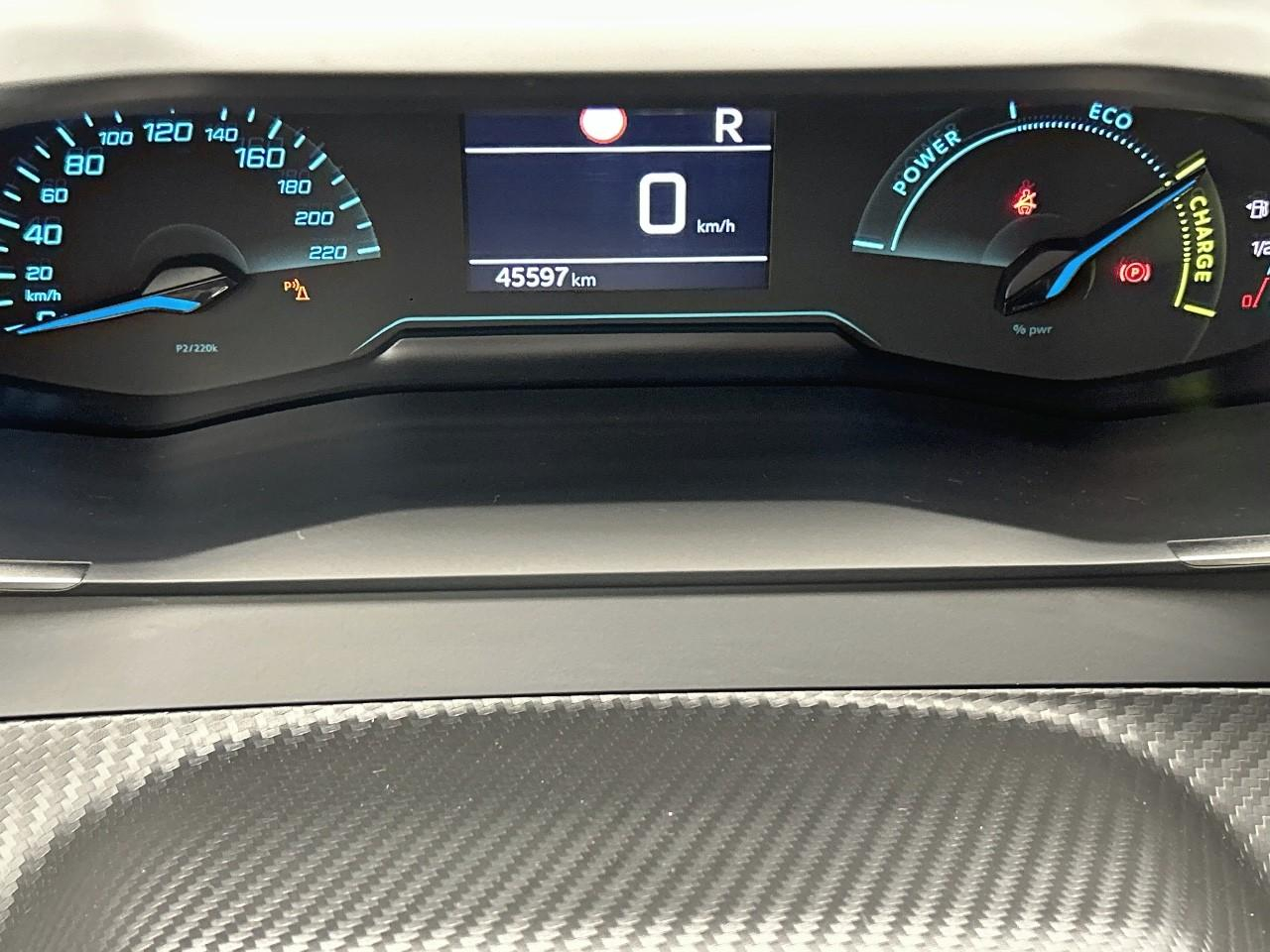 Peugeot 2008 hybrid 136 e-dcs6 active — photo 29