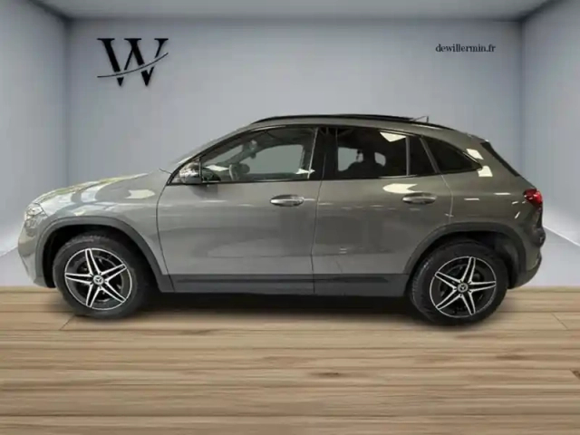 Mercedes Eqa 250+ amg line — photo 2
