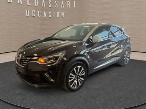 Renault Captur e-tech plug-in 160