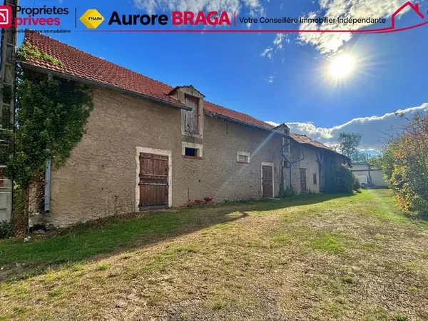 VIGNOUX-SUR-BARANGEON (18500) ANCIEN BÂTIMENT AGRICOLE D'ENVIRON 230 m² SUR UN TERRAIN DE 2 180 m²
