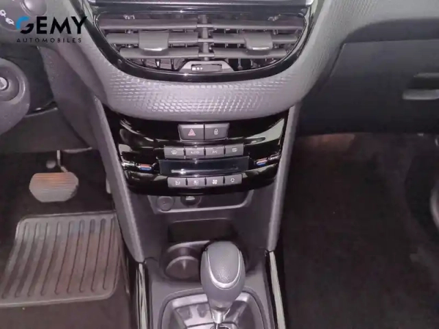 Peugeot 2008 puretech 110ch s&amp;s eat6 — photo 14