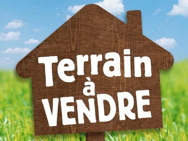 Terrain constructible 743 m²