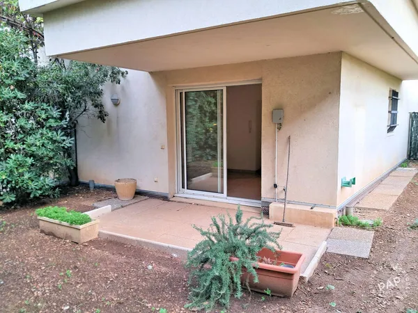 Studio 1 pièce 26 m²