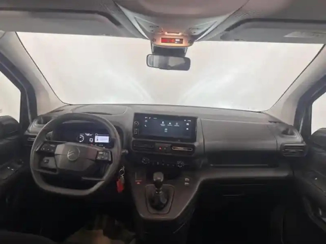 Citroën Berlingo taille m - 1.5 bluehdi 100ch s&amp;s plus 5 places — photo 11