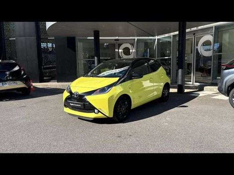 Toyota AYGO Toyota Aygo 1.0 VVT-i 69ch x-cite 3 Jaune Fizz 5p — photo 1
