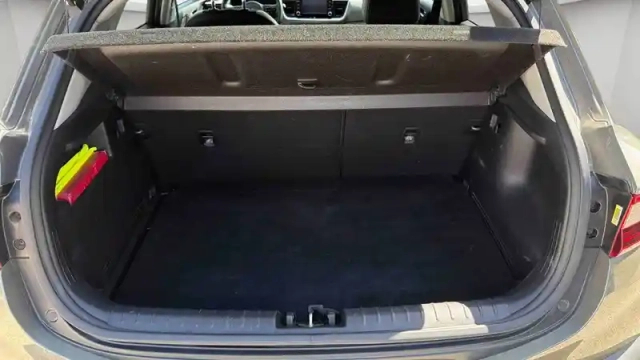 Kia Stonic 1.0 t-gdi 100 ch isg bvm5 — photo 6