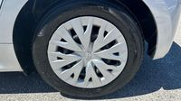 Toyota Yaris 116h Iconic 5p — photo 11