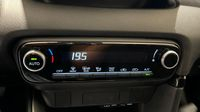 Toyota Yaris 116h Dynamic 5p MC24 — photo 26