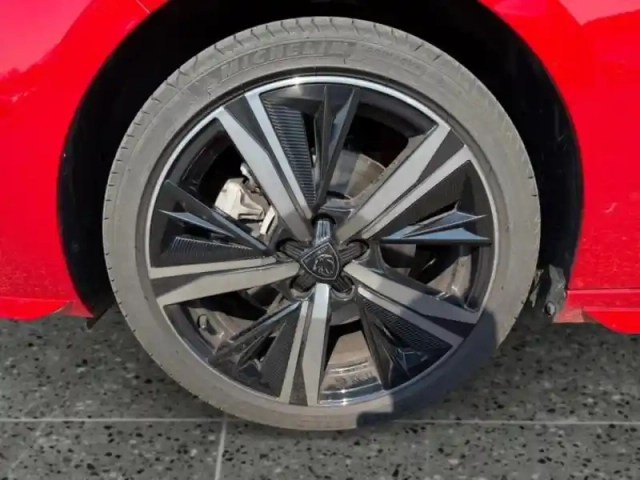 Peugeot 308 1.5 bluehdi 130ch s&amp;s gt eat8 — photo 14