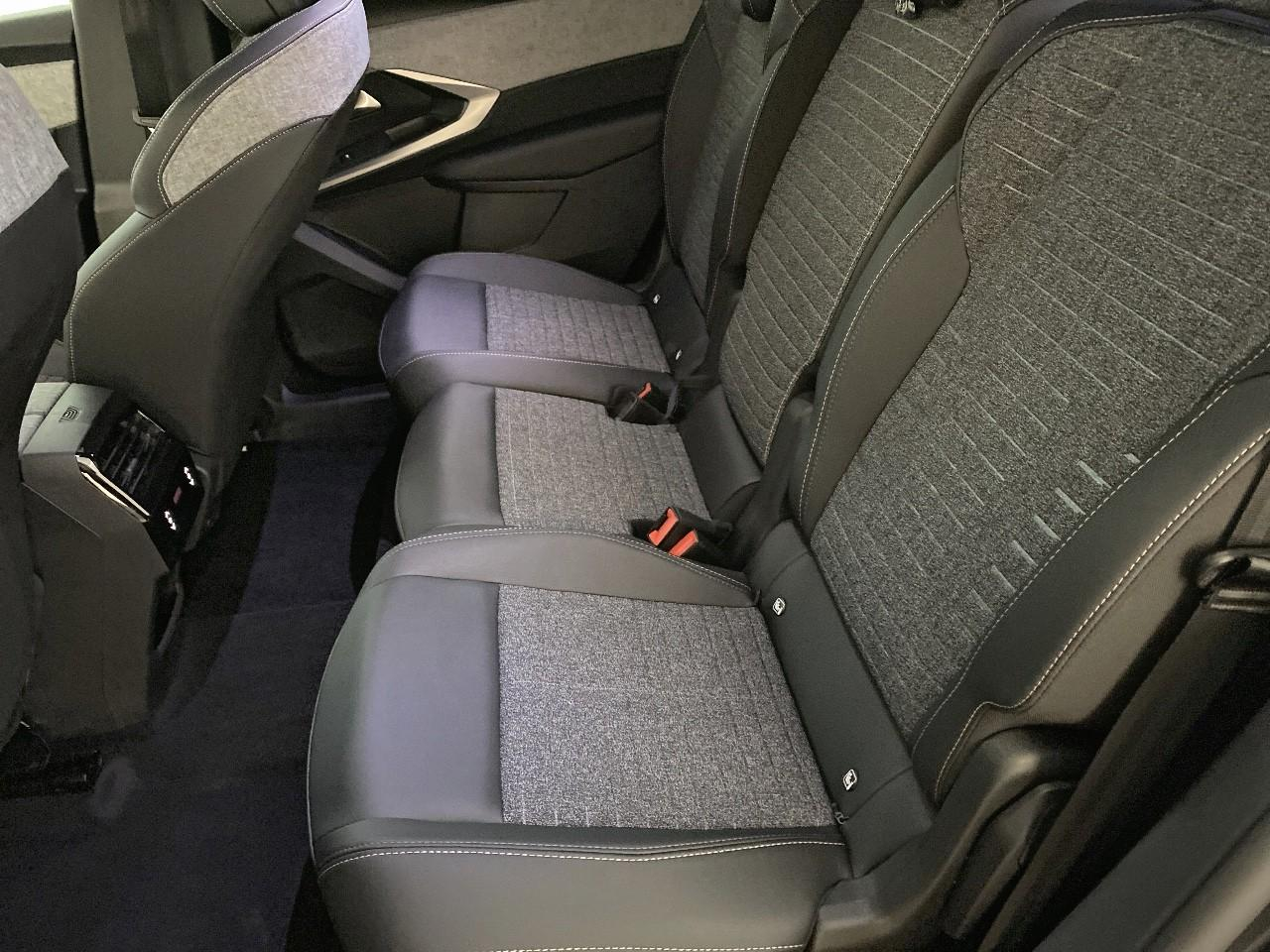 Peugeot 5008 hybrid 145 ch e-dcs6 allure — photo 10
