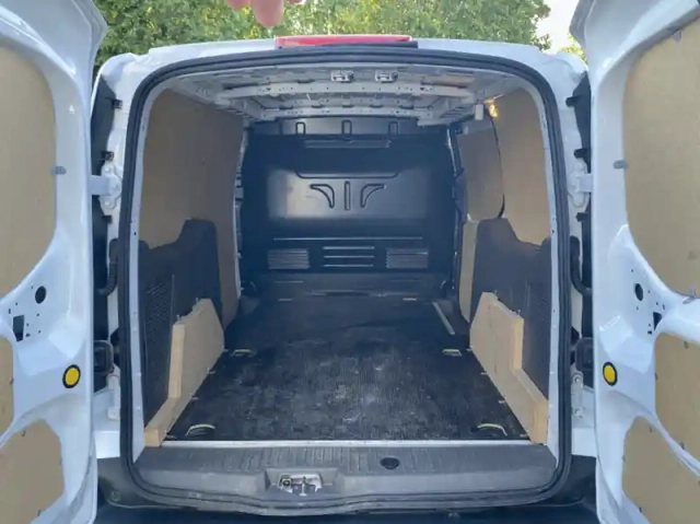 Ford Transit Connect fourgonnette l2 1.0e 100ch e85 trend business — photo 11