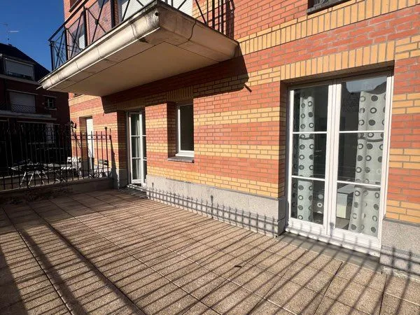 T2 Meublé 40 m² avec Grande Terrasse de 26 m² - Valenciennes