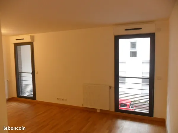 Location Studio 25 m2 Ermont
