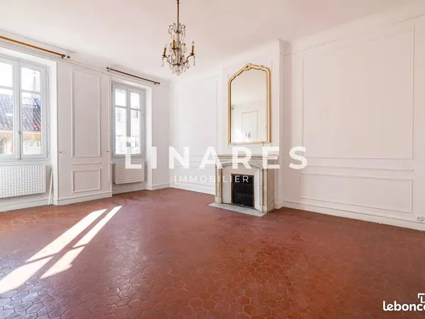 Appartement 5 pièces 188 m²