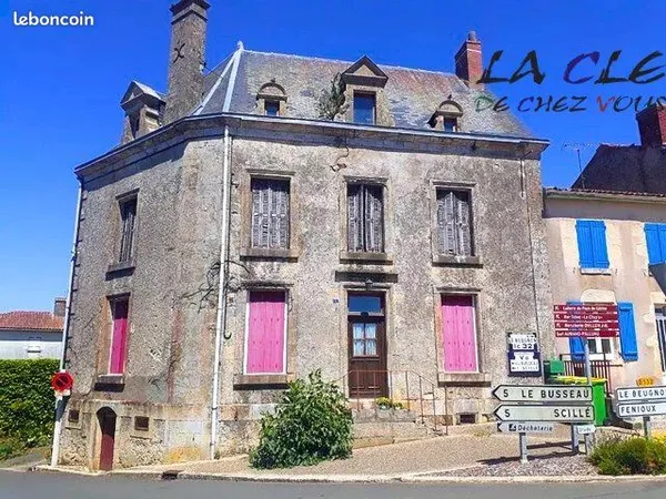 Maison 6 pièces 372 m²