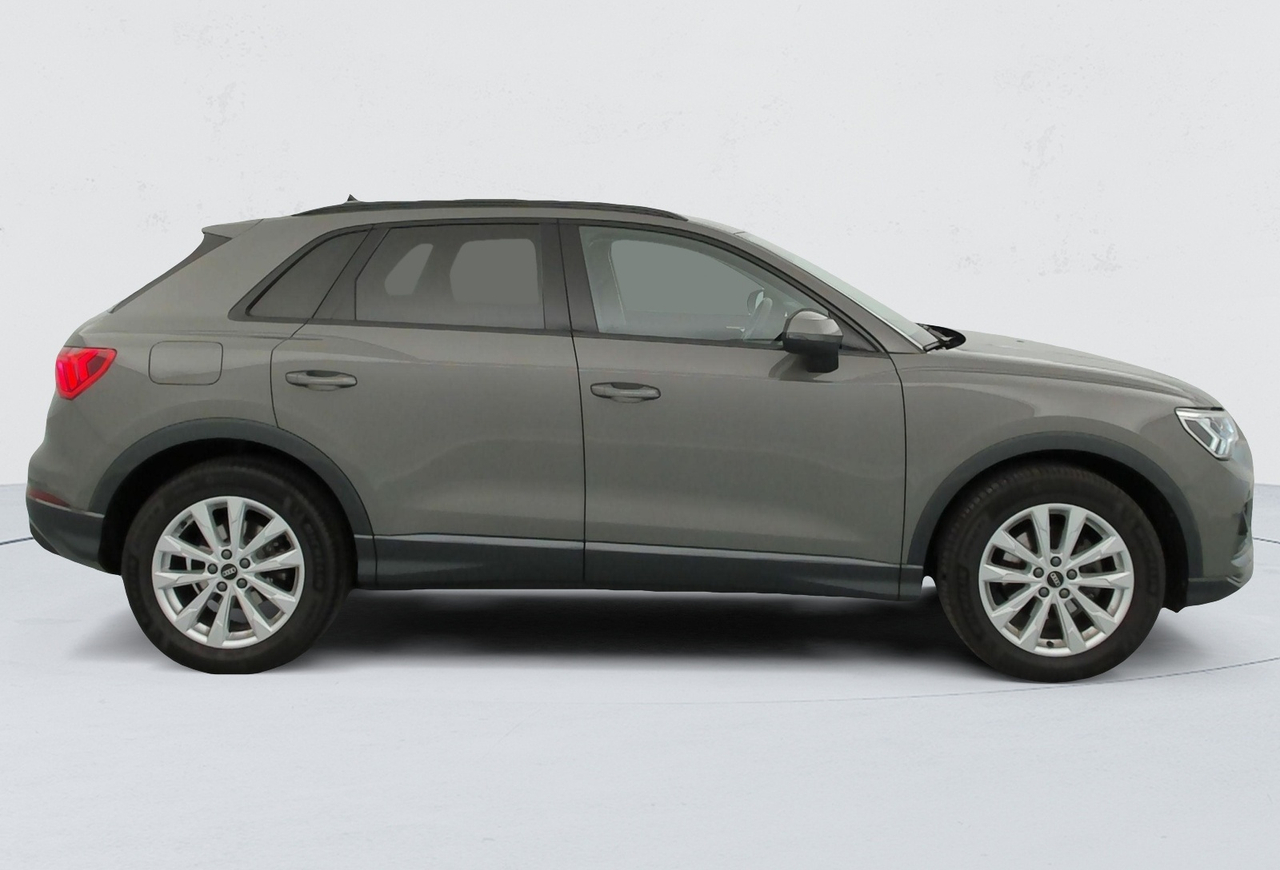 Audi Q3 — photo 6