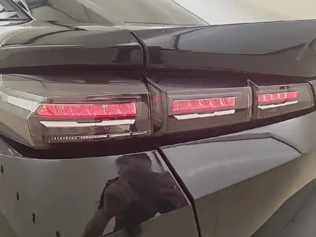 Peugeot 408 puretech 130 ch s&amp;s eat8 — photo 17