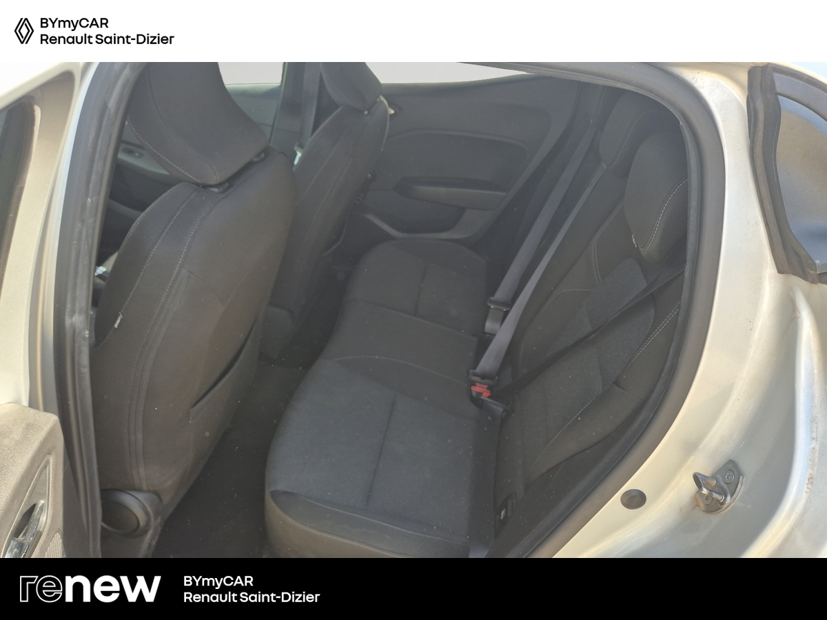 Renault Clio TCe 90 X-Tronic — photo 12
