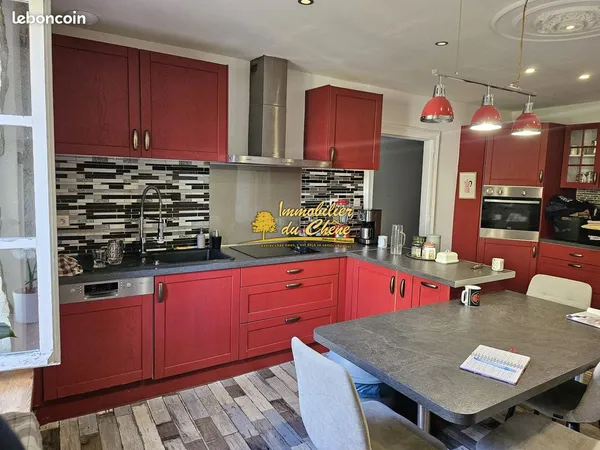 Maison 6 pièces 145 m²