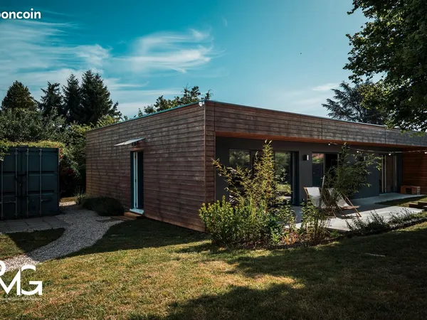 MAISON CONTEMPORAINE 2021 - 105 m² - 3 CHAMBRES - TERRAIN 750 m² - CHAUFFAGE 250/an