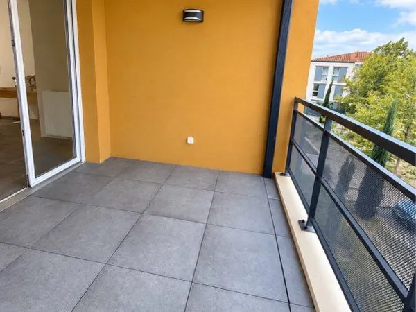 T2 location a l'année
