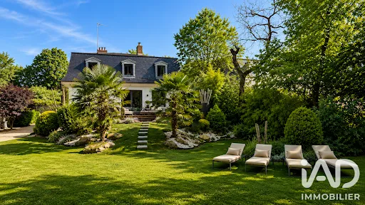 Maison 7 pièces 210 m²