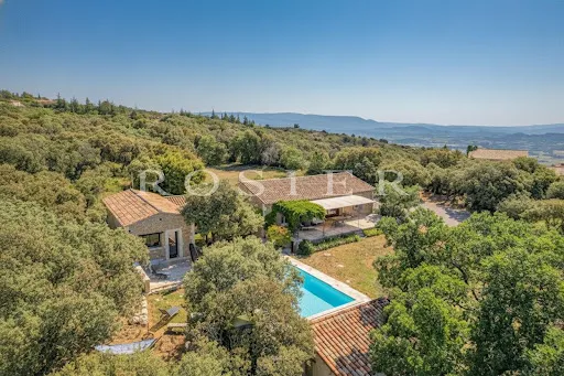 Maison 6 pièces 170 m²