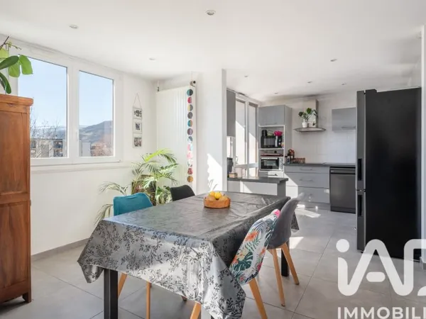 Appartement 5 pièces 94 m²