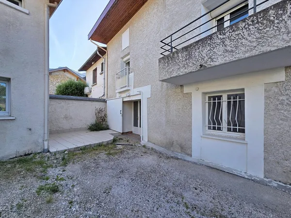 Le charme d'un appartement de village en duplex