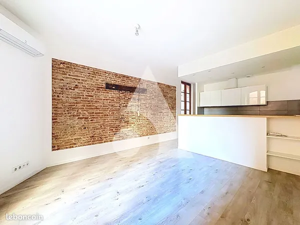 Studio 1 pièce 31 m²