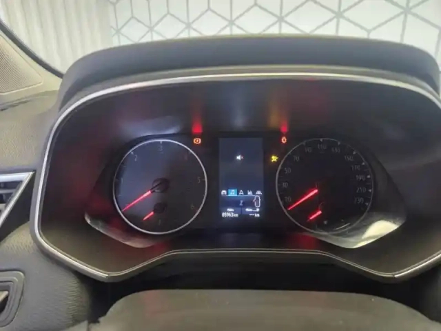 Renault Clio blue dci 85 — photo 123