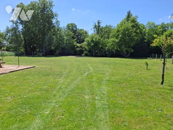 Bien agricole 1054 m²