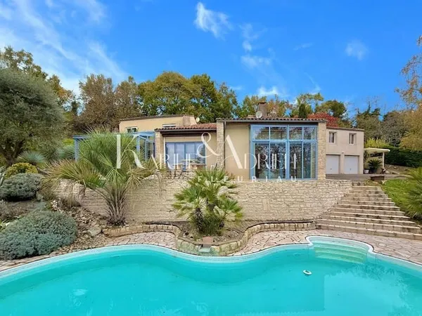 Maison 10 pièces 290 m²