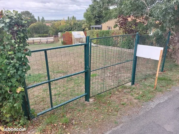 Vends terrain à bâtir
