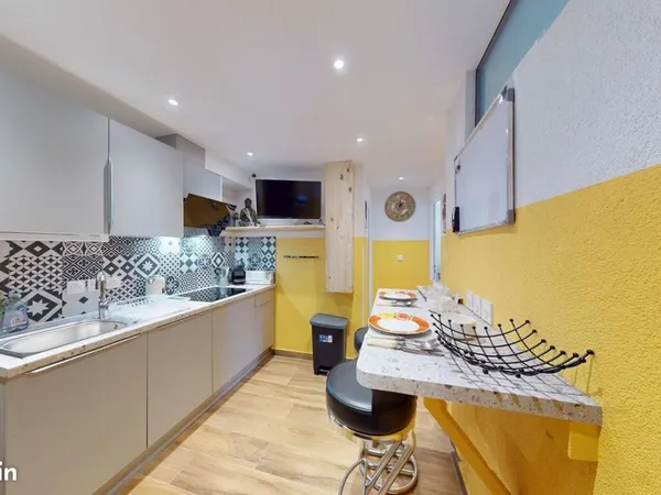 Chambre 4 pièces 44 m²