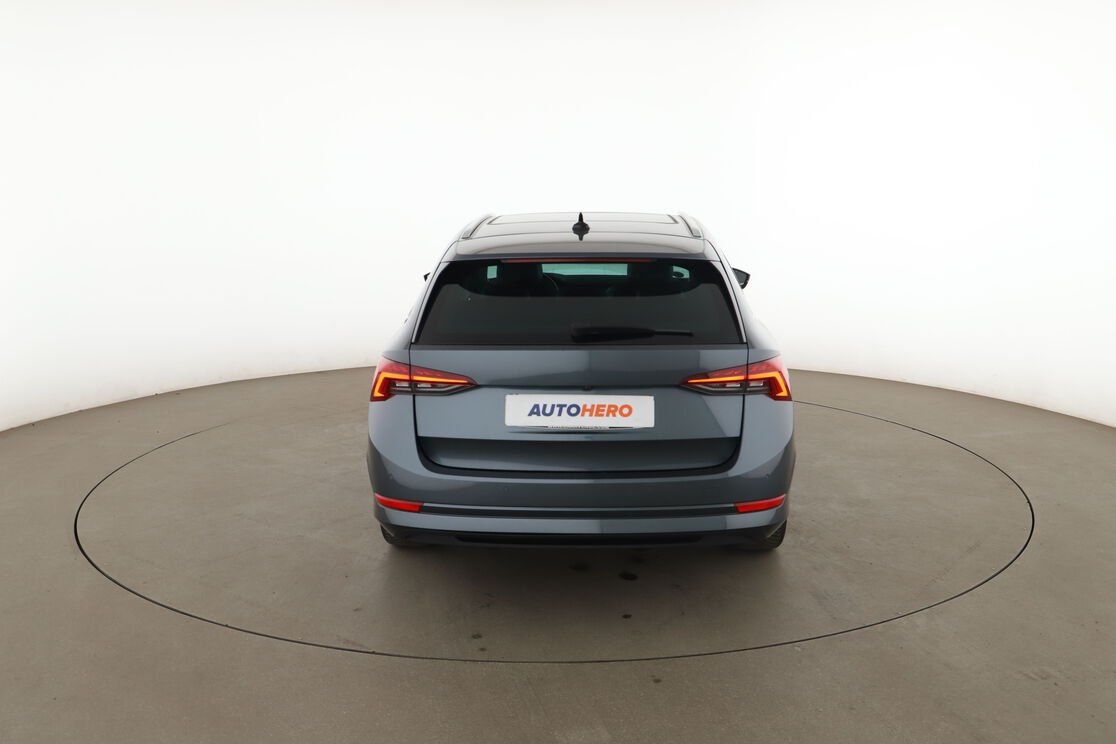Skoda Octavia Combi 1.4 TSI PHEV iV Style DSG6e — photo 4