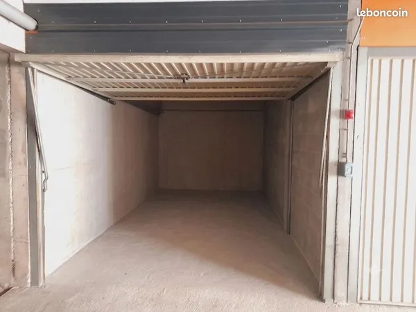 Garage à louer