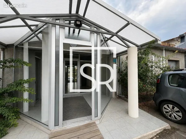 Bureaux 128 m² RIOM