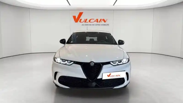 Alfa Romeo Tonale 1.5 hybrid 130 ch tct7 — photo 9