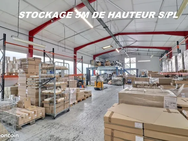 Local bureaux 1 100 m²